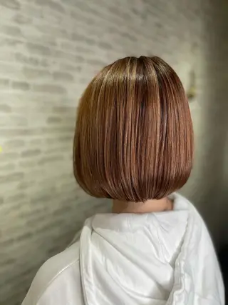 ショート カラー 平田 怜のヘアスタイル