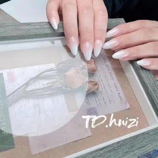 セミロング めぐみのネイルサロン スタッフ練習のネイルデザイン