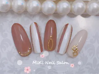 ネイル MiKi Nai池袋 長さだし得意のネイルデザイン