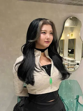 ロング カラー 海外girl🤎 透明感ベージュmaoのヘアスタイル