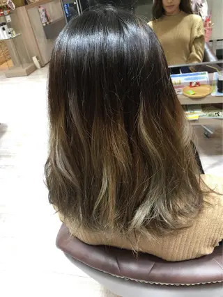 ミディアム カラー cherir髪質改善 パーソナルカラー診断のヘアスタイル