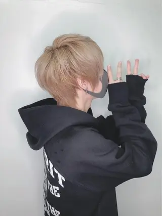 メンズ 韓国カラーエクステ 👑代表渡部雅己👑のヘアスタイル