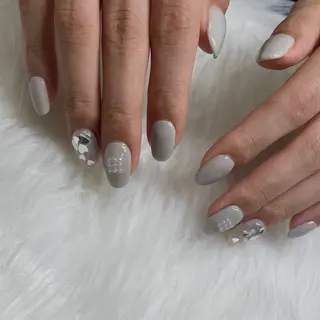 ネイル MOE ネイルサロンのネイルデザイン