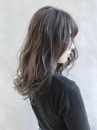 セミロング カラー MOU namba ムウナンバのヘアスタイル
