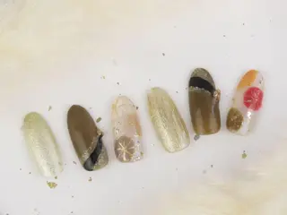 ネイル 長谷川 奈緒美のネイルデザイン