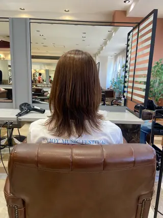 ミディアム 山﨑 千尋のヘアスタイル