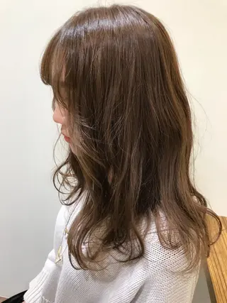ミディアム カラー 🍋透け感カラー🍃 オリーブ🍐Kahoのヘアスタイル