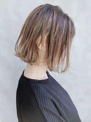 ショート カラー MOU namba ムウナンバのヘアスタイル