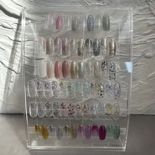 ショート maimai　W 【放出店】のネイルデザイン