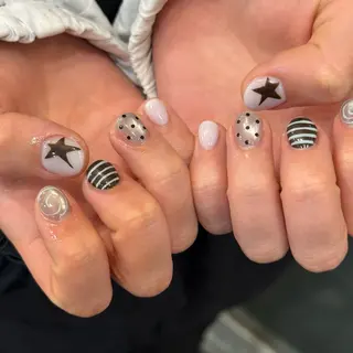 ネイル colore' ‎♥mainaのネイルデザイン