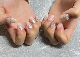 ネイル VIERU 🌈🎀💖のネイルデザイン