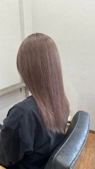 ロング カラー 鵜飼 真伍のヘアスタイル
