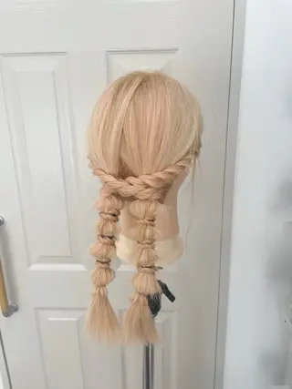 セミロング 川下 葉音のヘアスタイル