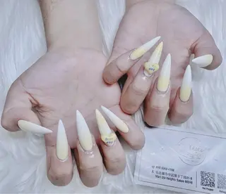 ネイル AKIKO ネイルサロンのネイルデザイン