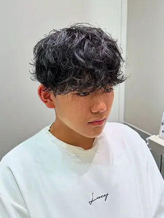 パーマ メンズ 🟦横浜駅メンズパー マ｜小上馬淳司🟦のヘアスタイル