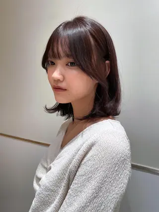 ミディアム カラー 🤎小顔レイヤー /ベージュ🤎友香のヘアスタイル