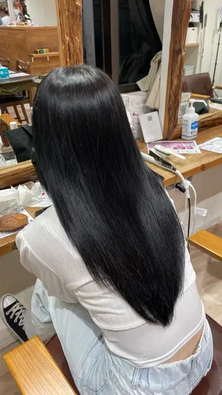 ロング カラー コトミ【メンズ】 【曲がる縮毛矯正】のヘアスタイル