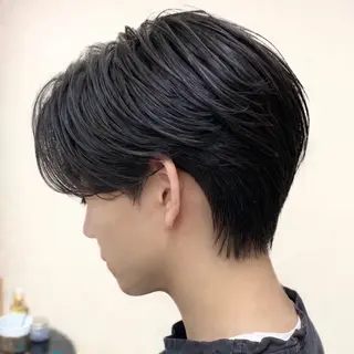 ミディアム メンズ センターパート/ニ ュアンスパーマのヘアスタイル