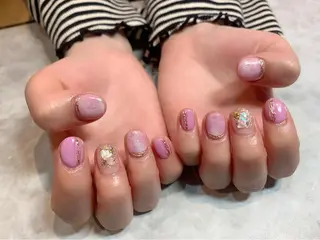 ネイル デザインサロン attra 本八幡店のネイルデザイン