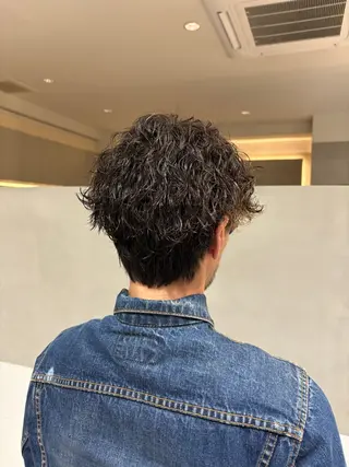 ショート パーマ メンズ 似合わせレイヤー 🩶アヤラのヘアスタイル