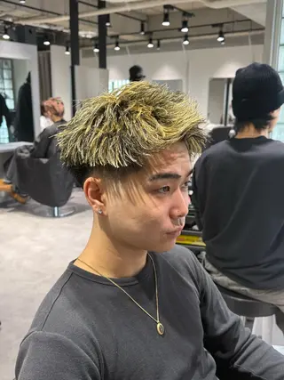 ショート メンズ パーマ特化美容師🔥 フジモト ライのヘアスタイル