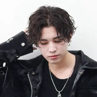 ショート カラー パーマ メンズ 🔥メンズ🔥かっこ いいが正義！代表柿崎のヘアスタイル