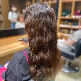ロング パーマ IWASHITA TAKESHIのヘアスタイル