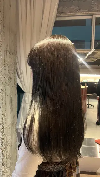 ロング カラー 久保田 群青のヘアスタイル