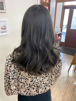 カラー SALOWIN栄 高須大貴のヘアスタイル
