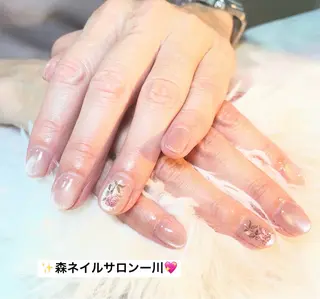 ネイル 森 ネイル サロンのネイルデザイン