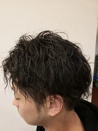 メンズ パーマ ショート 特殊パーマ 片山恭兵のヘアスタイル