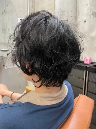 ショート カラー パーマ 東 史夏のヘアスタイル