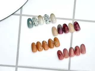 ネイル Elegancia. Hiromiのネイルデザイン