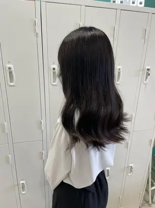 セミロング 韓国風ハッシュカット 似合わせレイヤー池袋のヘアスタイル