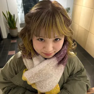 ショート カラー Yui⭐️ 透け感カラーのヘアスタイル