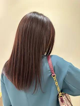 セミロング カラー タイトボブ個性派カラ ーAKANEのヘアスタイル