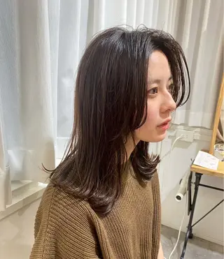 セミロング カラー Atre.所属・武庫之荘/髪質改善 おみのヘアスタイル