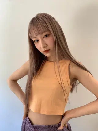 ロング カラー ブリーチカラーが人気 onnuのヘアスタイル