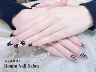 ネイル Henna Kongssalonのネイルデザイン