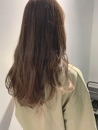 ロング 山下 千明のヘアスタイル