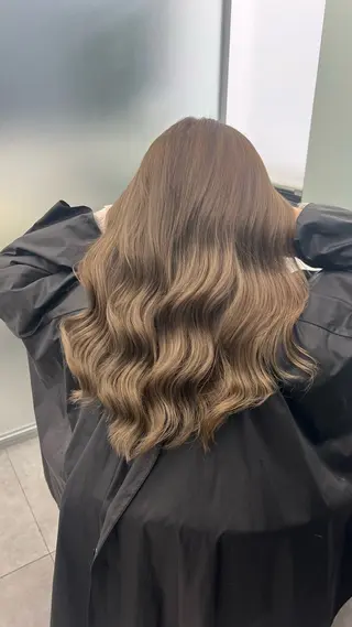 ロング カラー 難波/ハイトーン 🦋AOI🦋のヘアスタイル