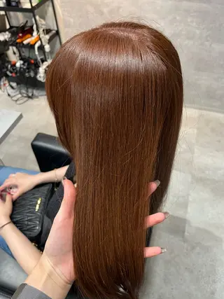 ロング カラー HOHOMI （ほほみ）のヘアスタイル