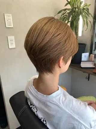 ショート カラー 松木 護裕のヘアスタイル