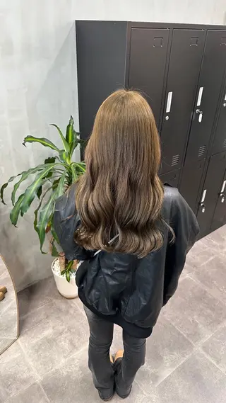 カラー 今井 花音のヘアスタイル