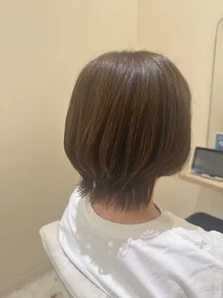 ショート カラー 🫧ショート・ボブ・ 似合わせ🫧井上歩のヘアスタイル