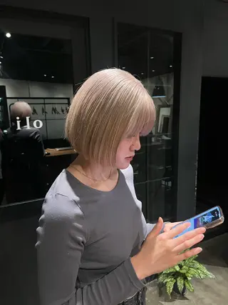 ショート miyabi🌙 大阪／梅田ヘアカラーのヘアスタイル