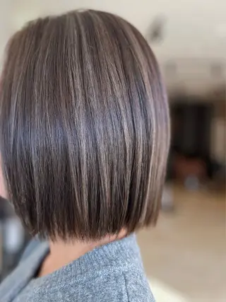 ミディアム カラー Cuthie 泉川のヘアスタイル