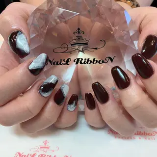 ネイル ネイルリボン 受付スタッフのネイルデザイン