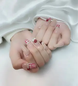 ネイル Amina nail salonのネイルデザイン