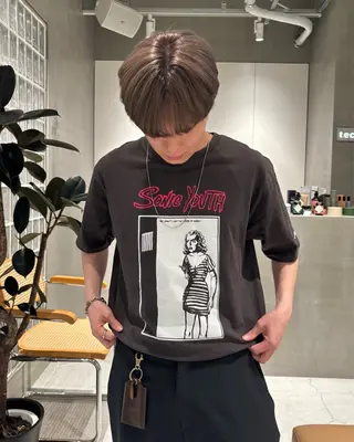 カラー 塔尾 真那のヘアスタイル